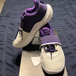 Under Armor Flow Futr X Team Basketball Shoe